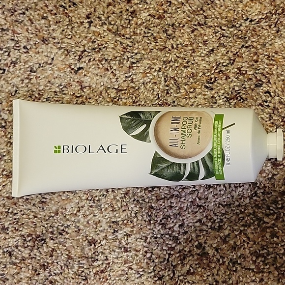 Biolage All-in-One Shampoo Scrub - Picture 3 of 4